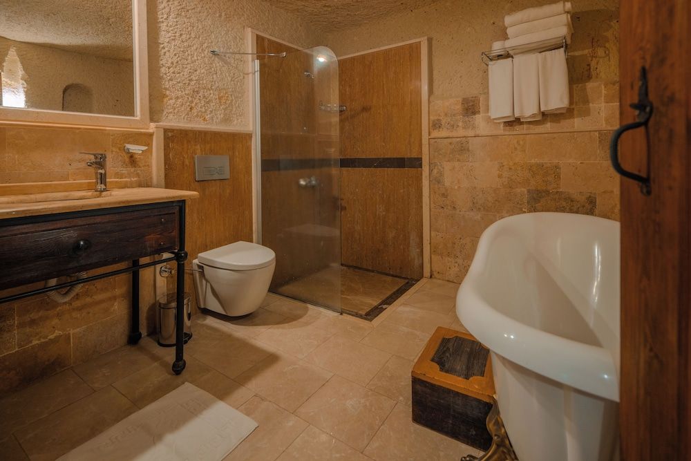 Aydinli Cave House Suite 4