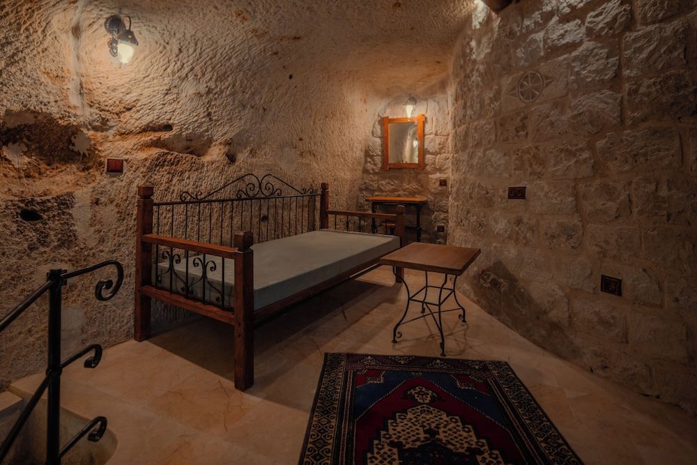 Aydinli Cave House Deluxe Room 4