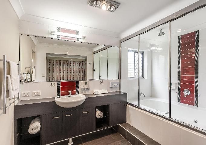 Platinum International Superior Spa Room 3