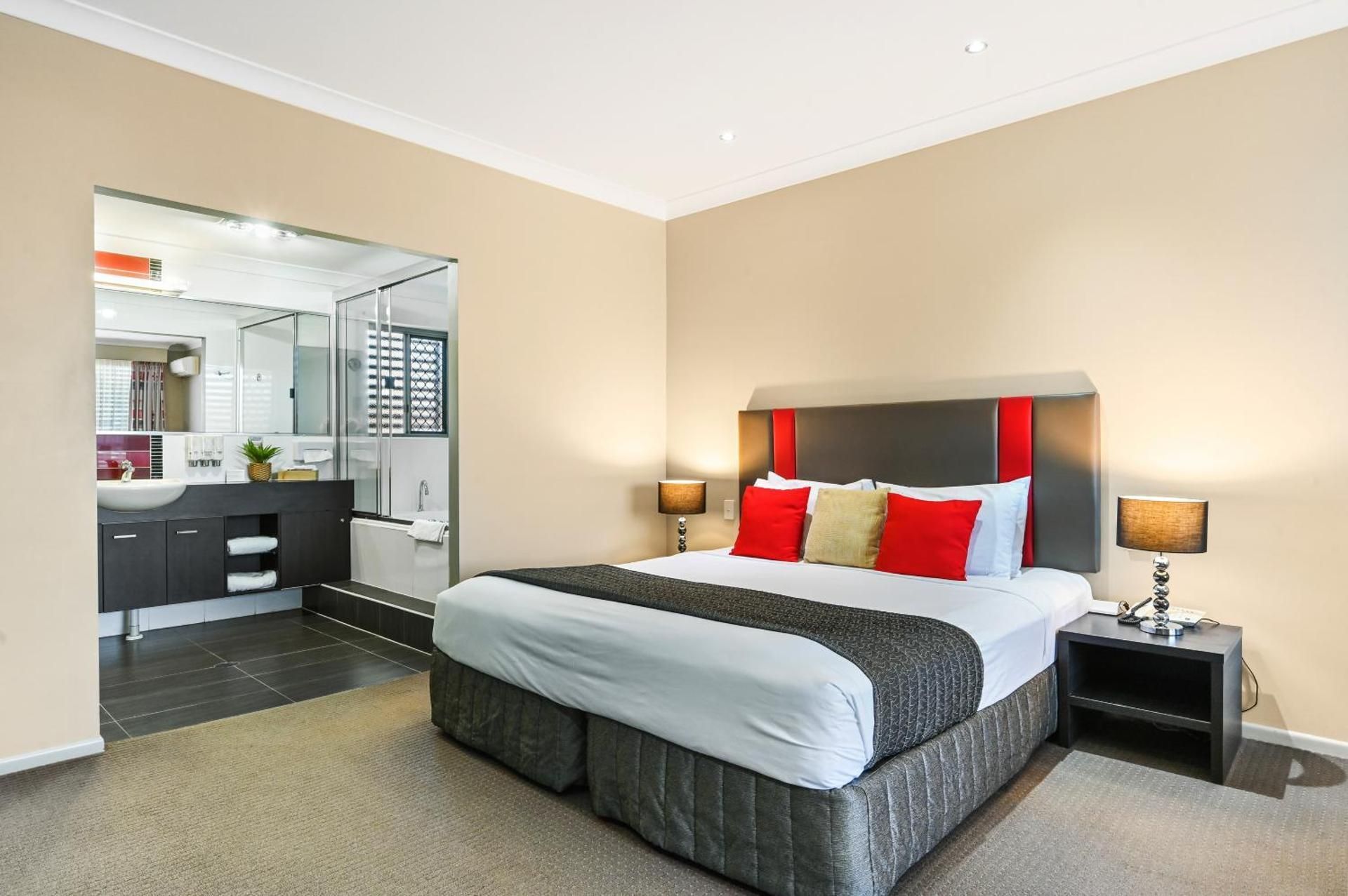 Platinum International Superior Spa Room