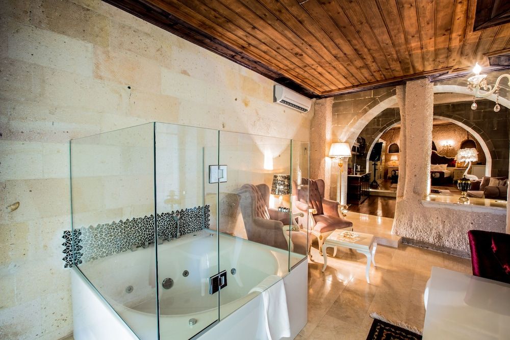 Cappadocia Cave Resort and Spa - Special Class Luxury Suite (Padishah) 11