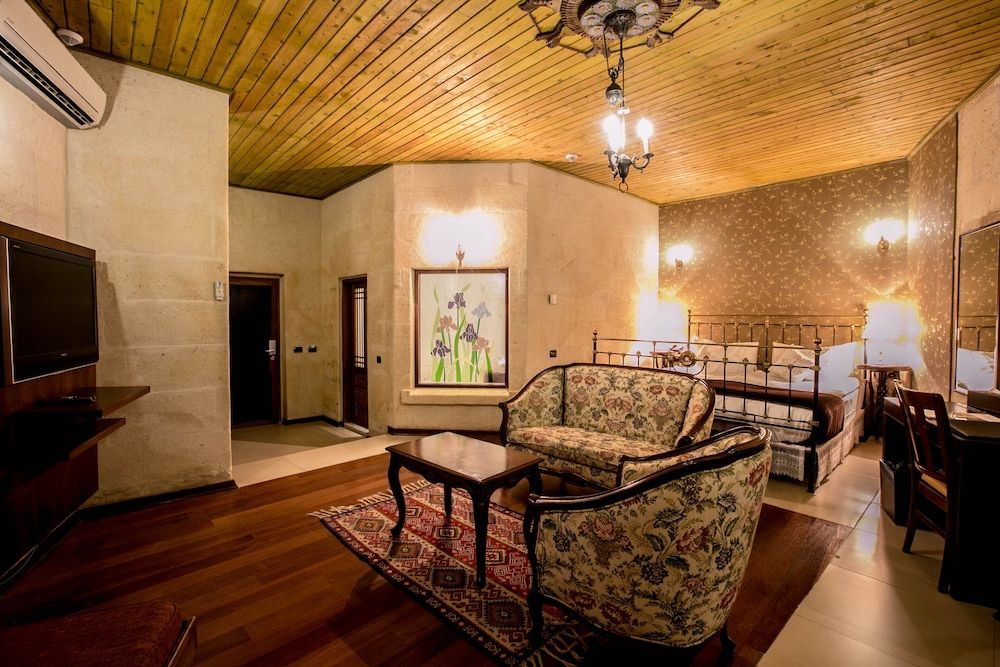 Cappadocia Cave Resort and Spa - Special Class Deluxe Room 11