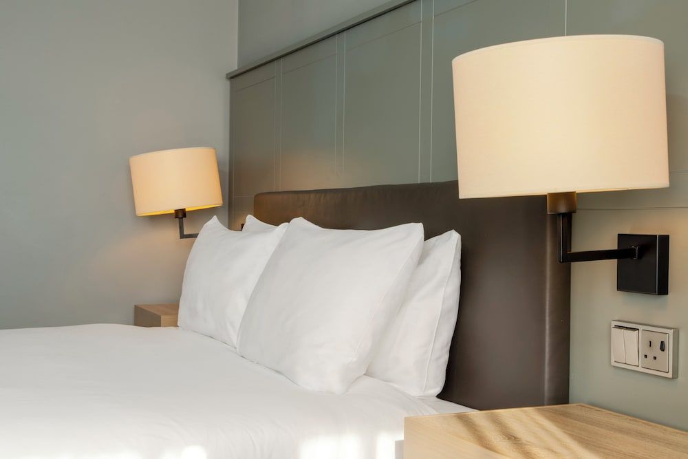 undefined Holiday Inn Edinburgh by IHG 7