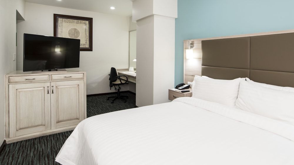 undefined Holiday Inn & Suites Mexico Zona Reforma by IHG 4