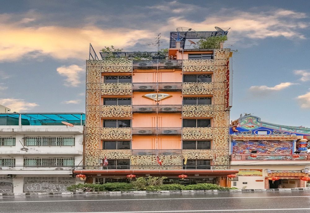 undefined Collection O Diamond House Khaosan 2