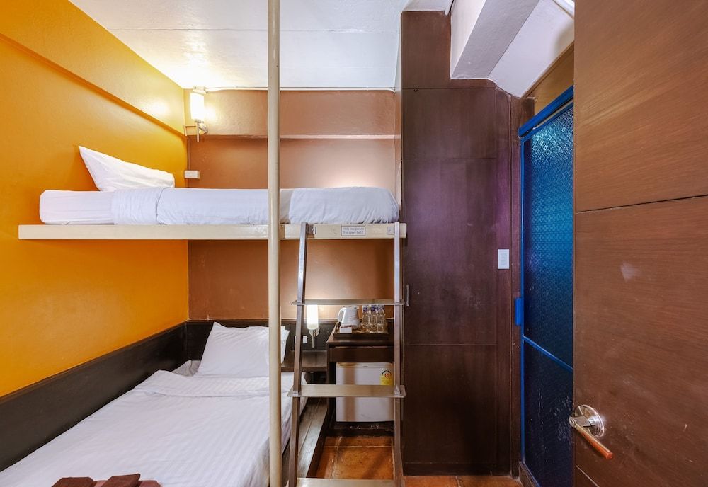 Collection O Diamond House Khaosan Standard Twin Room