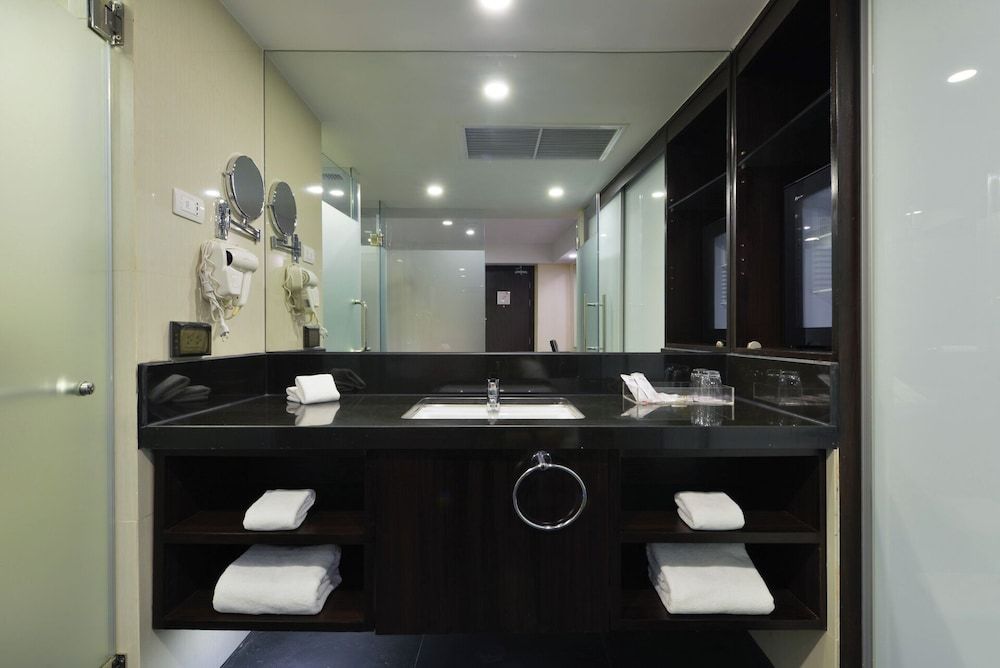 undefined Hotel Royal Bangkok 9