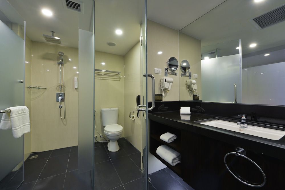 undefined Hotel Royal Bangkok 8