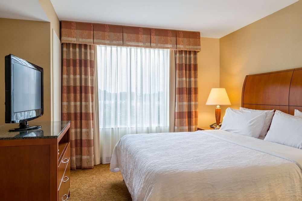 One King Bed, Non-Smoking, Roll In Shower
