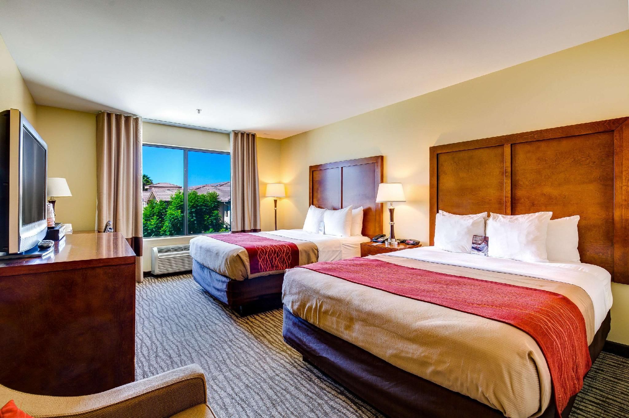 2 Queen Beds, Nonsmoking, Accessible