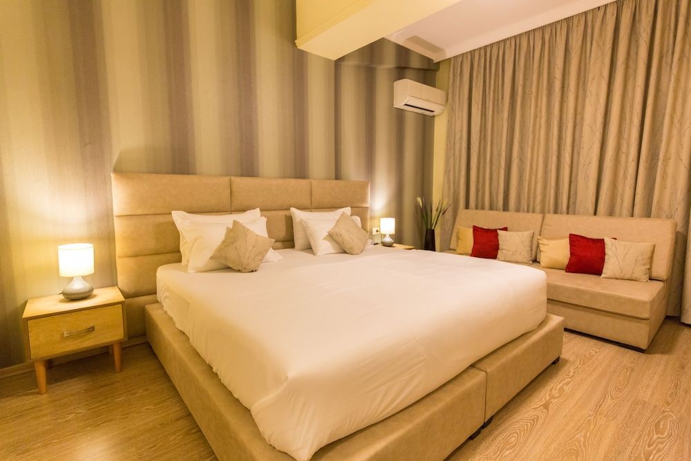 undefined Hotel Baron 7