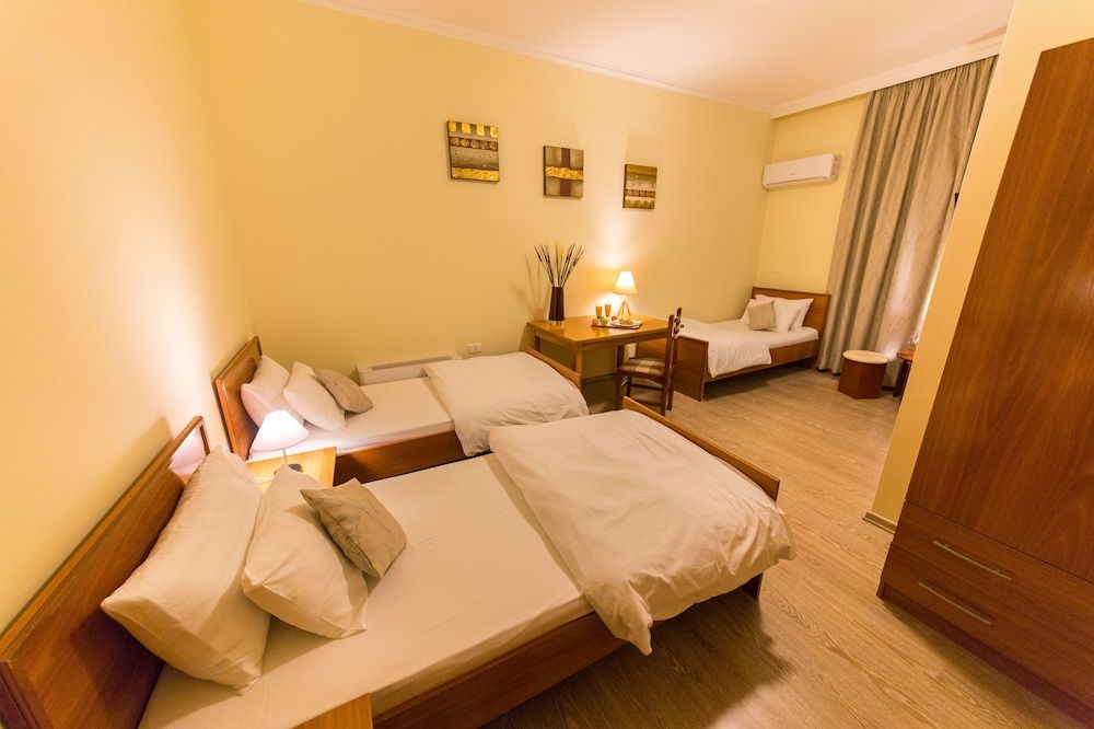 undefined Hotel Baron 9