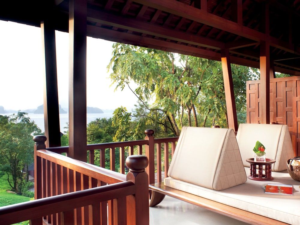 Phulay Bay, a Ritz-Carlton Reserve Room, 1 King Bed with Sofa bed 3