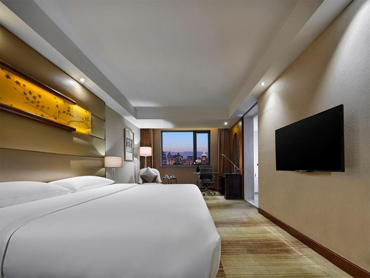Executive City View King Room