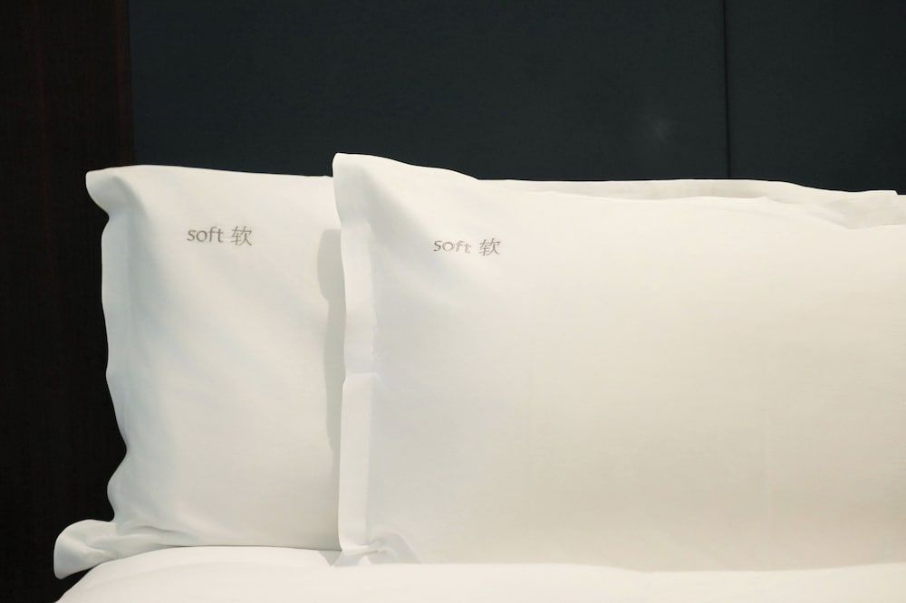 undefined Holiday Inn Shanghai Pudong by IHG 3