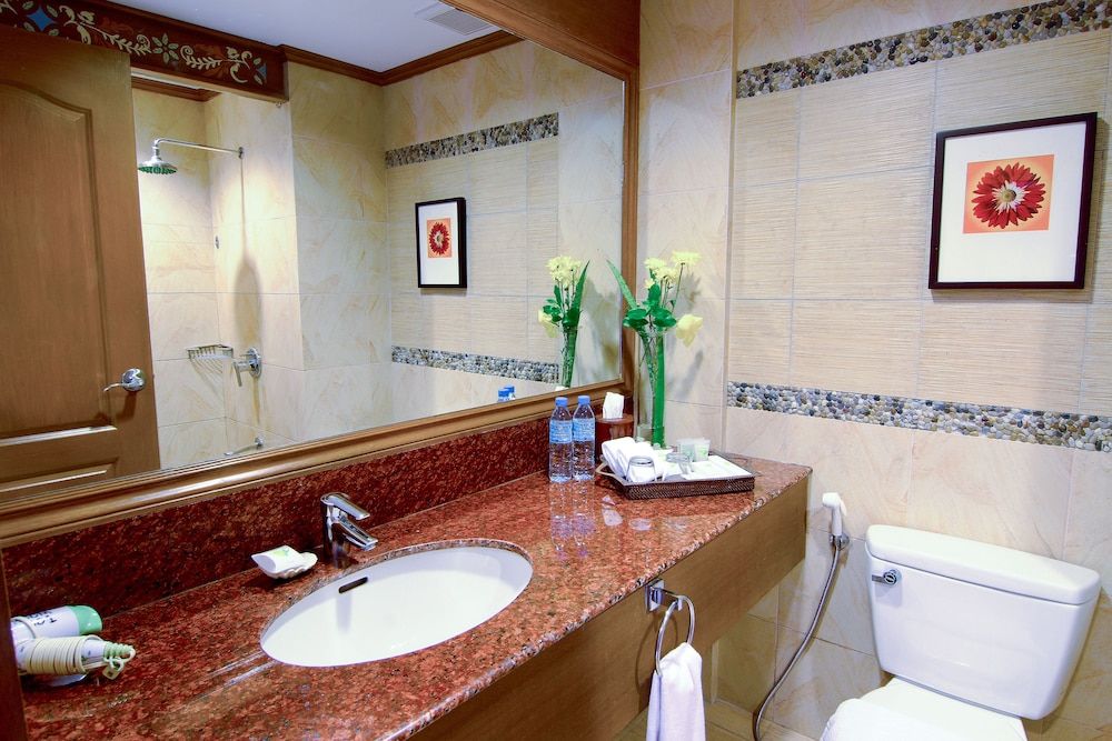 Boracay Tropics Resort Hotel Superior Room 5