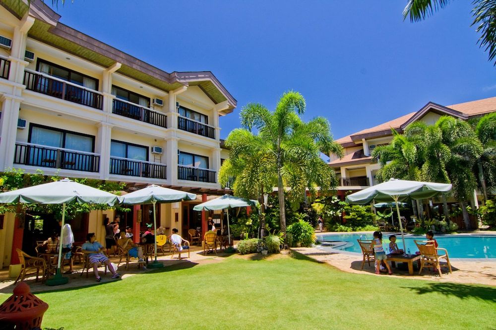 undefined Boracay Tropics Resort Hotel 4