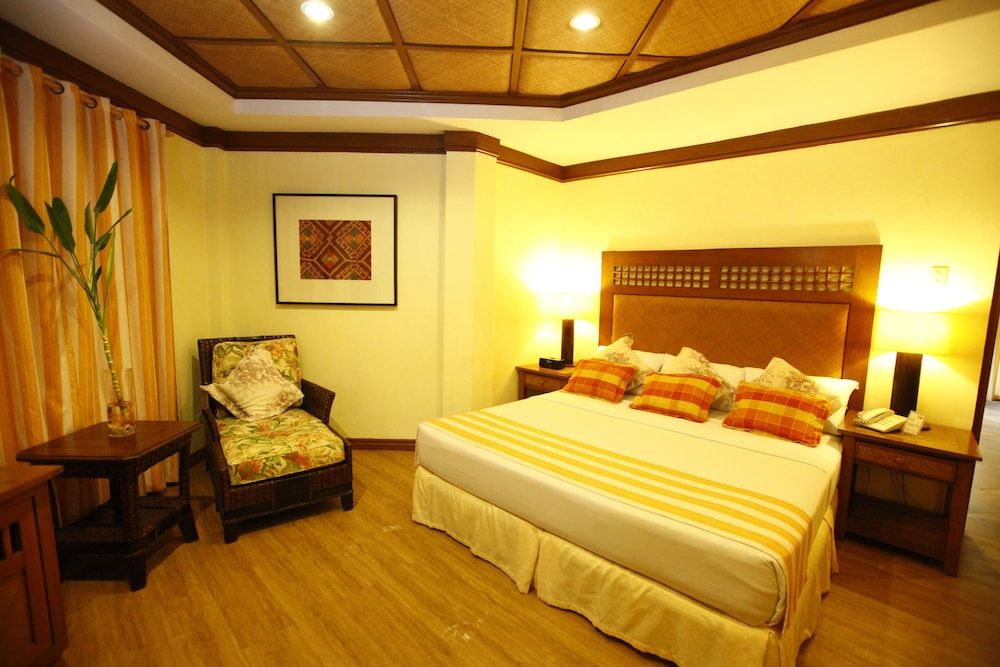 undefined Boracay Tropics Resort Hotel 5