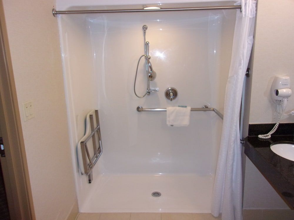 Standard Room, 2 Queen Beds, Accessible (Communications)