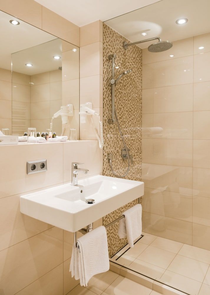 undefined Hotel Europa 9