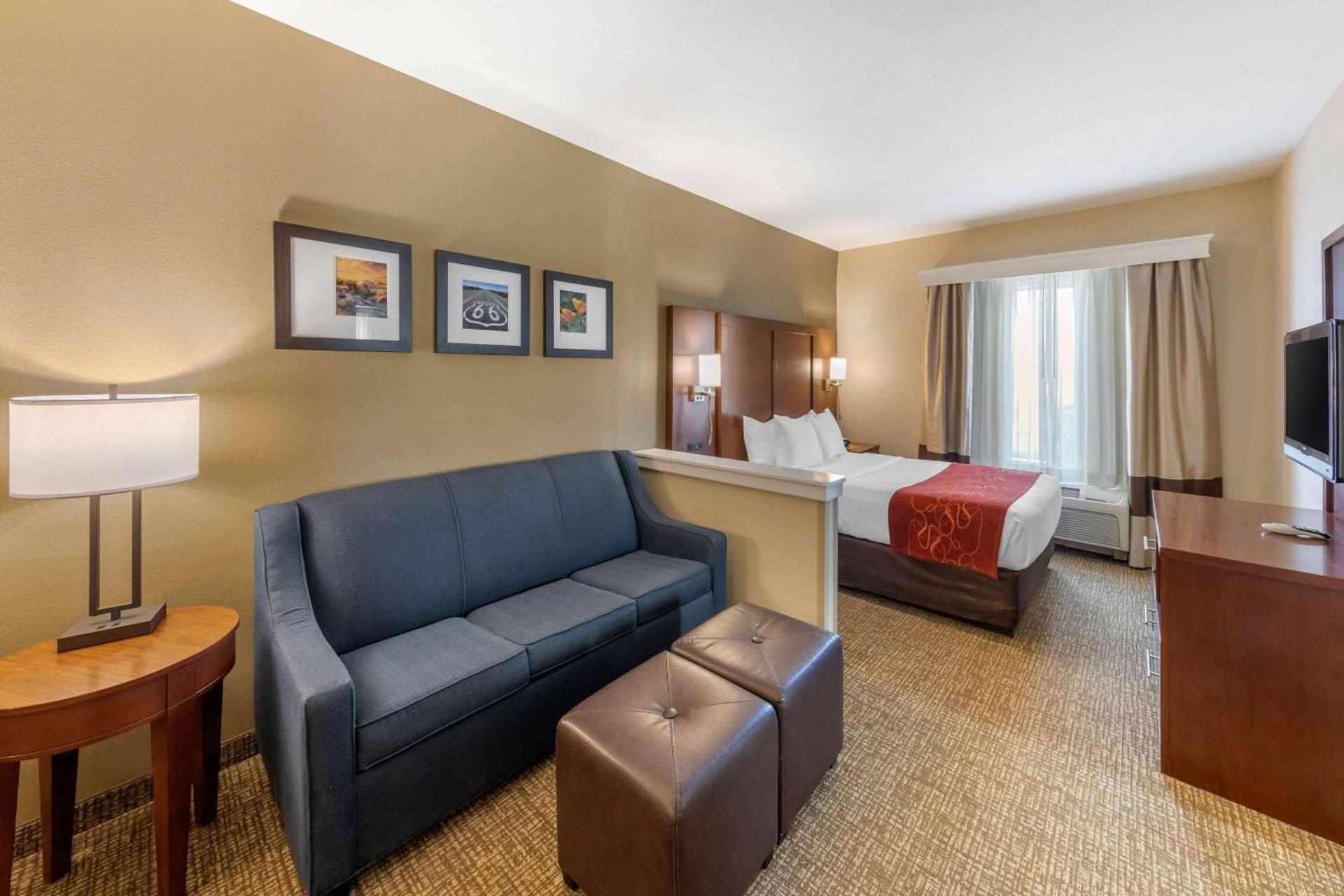 1 Queen Bed, Suite, Nonsmoking