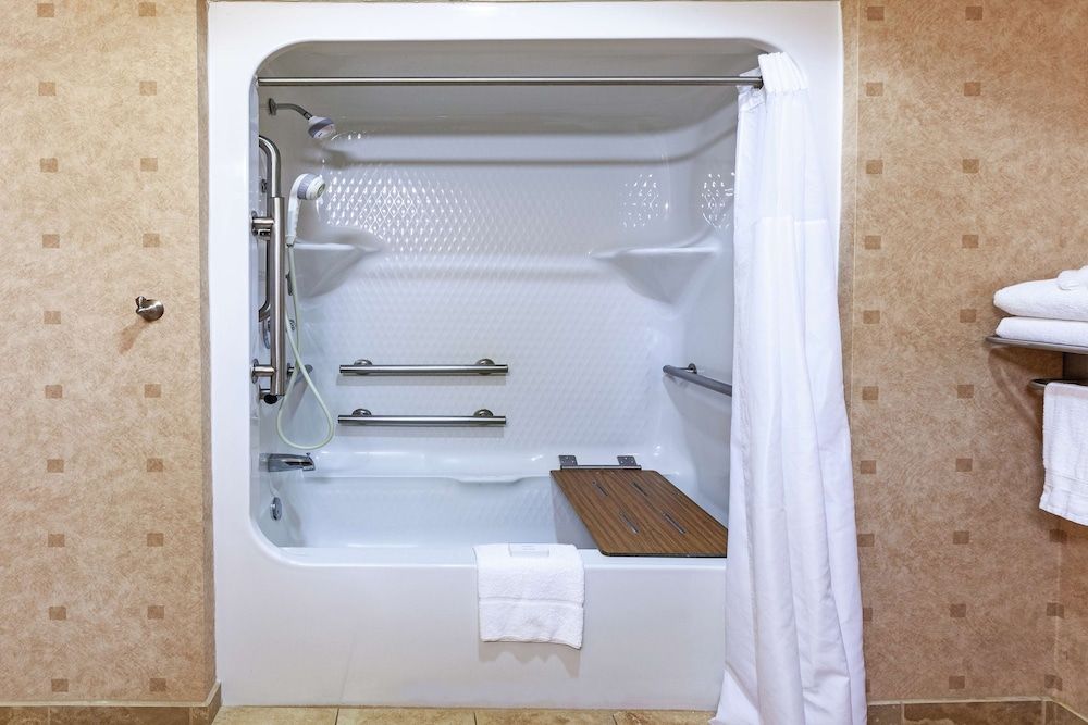 Room, 2 Queen Beds, Accessible, Non Smoking