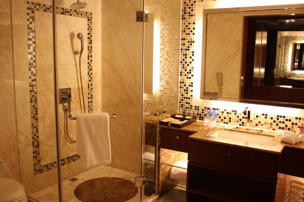 undefined Songjiang New Century Grand Hotel Shanghai 7