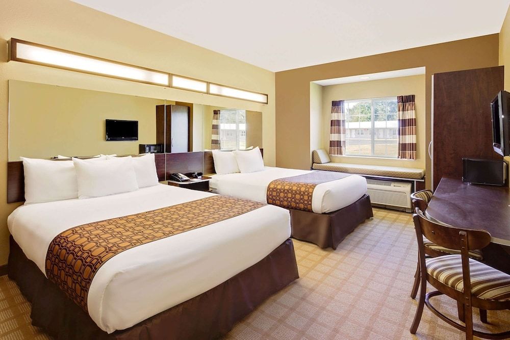 Room, 2 Queen Beds, Non Smoking