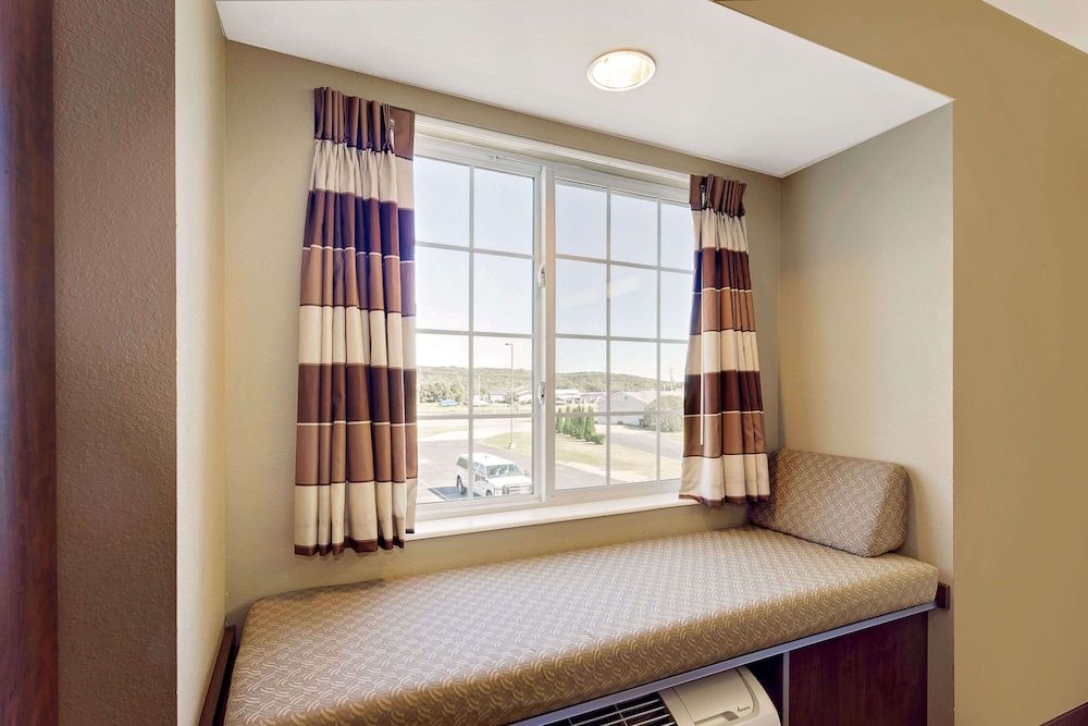 Room, 1 Queen Bed, Accessible, Non Smoking (Mobility)