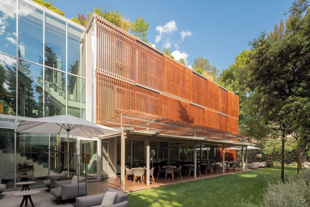 undefined ABaC H&R Barcelona Monument 2