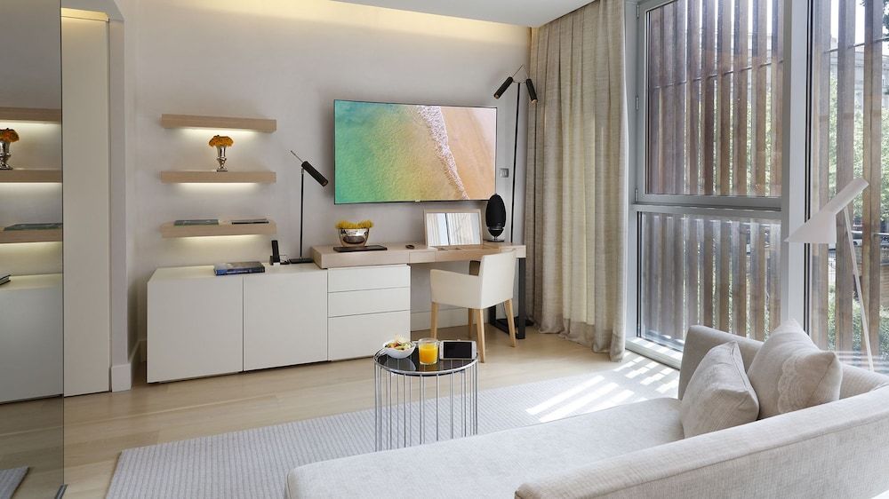 ABaC H&R Barcelona Monument Deluxe Room 12