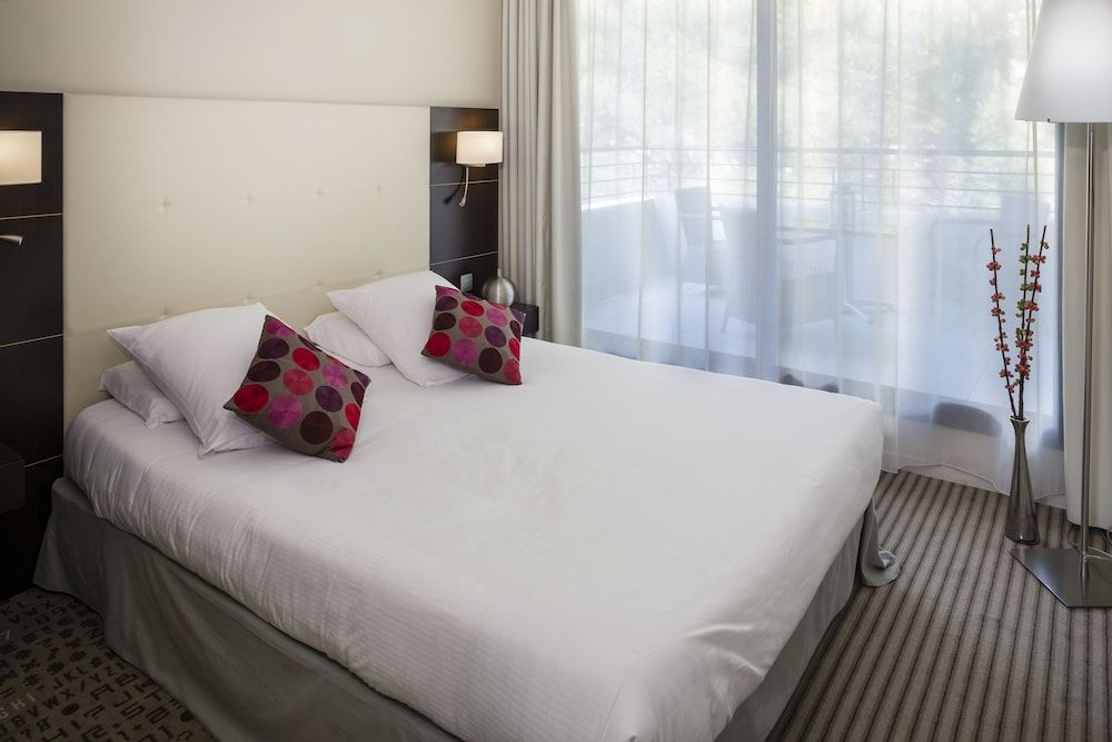 Suite, 1 Queen Bed with Sofa bed, Terrace