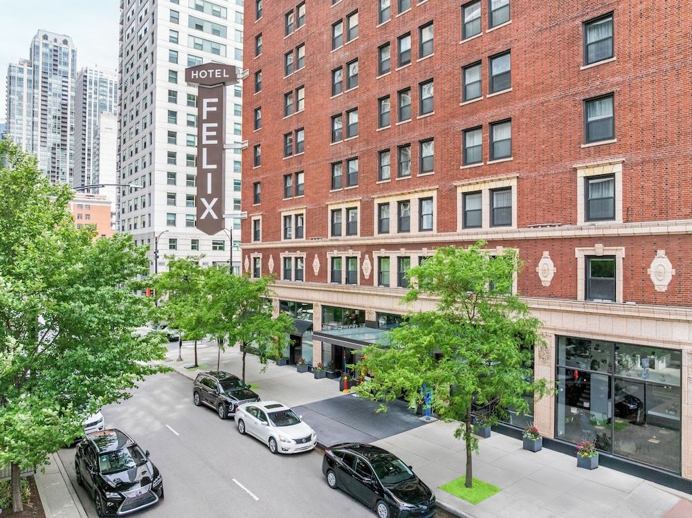 undefined Hotel Felix River North/Magnificent Mile 3