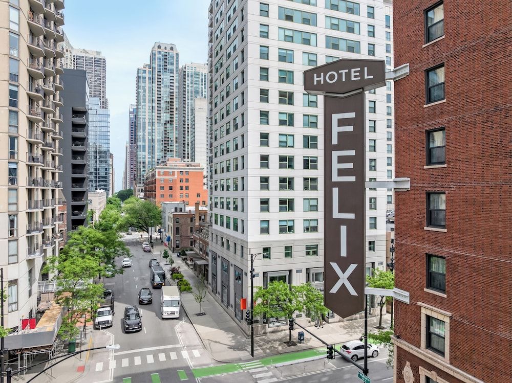 undefined Hotel Felix River North/Magnificent Mile 5
