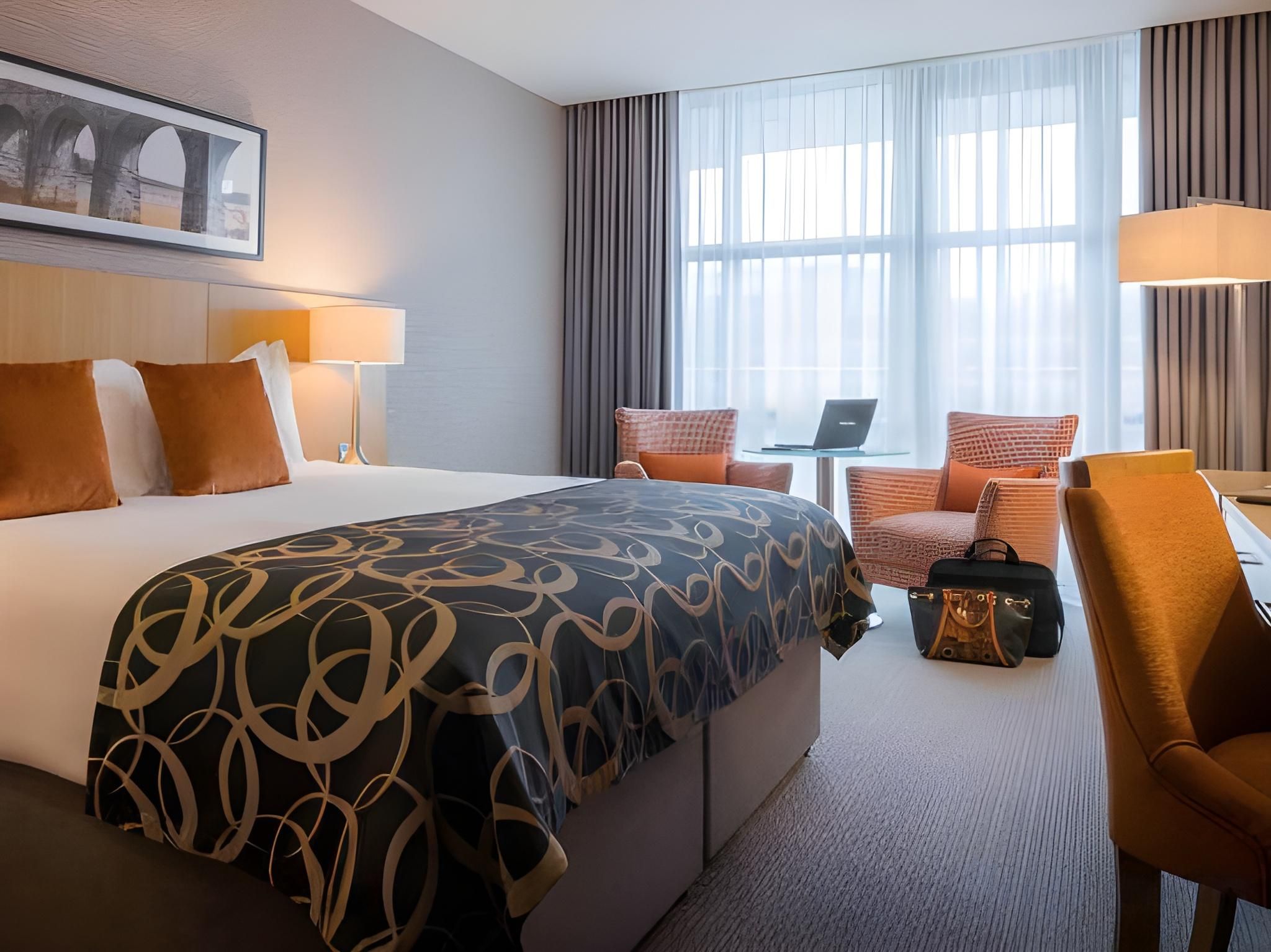 undefined Clayton Hotel Dublin Airport 4