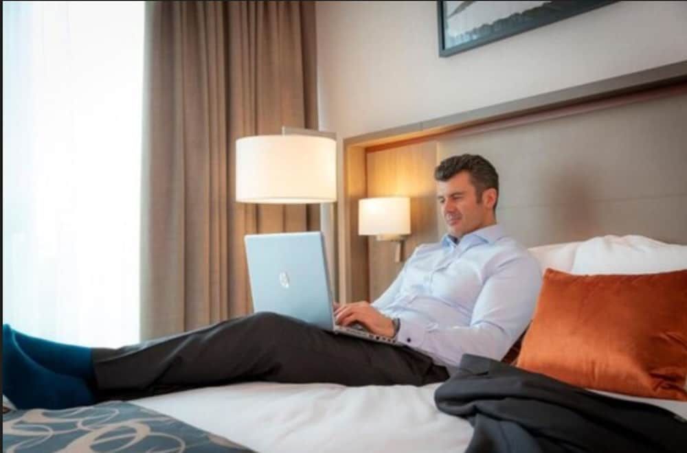 undefined Clayton Hotel Dublin Airport 5