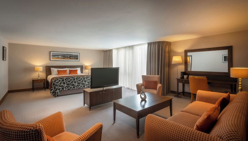 Clayton Hotel Dublin Airport Deluxe Double & Single Room 6
