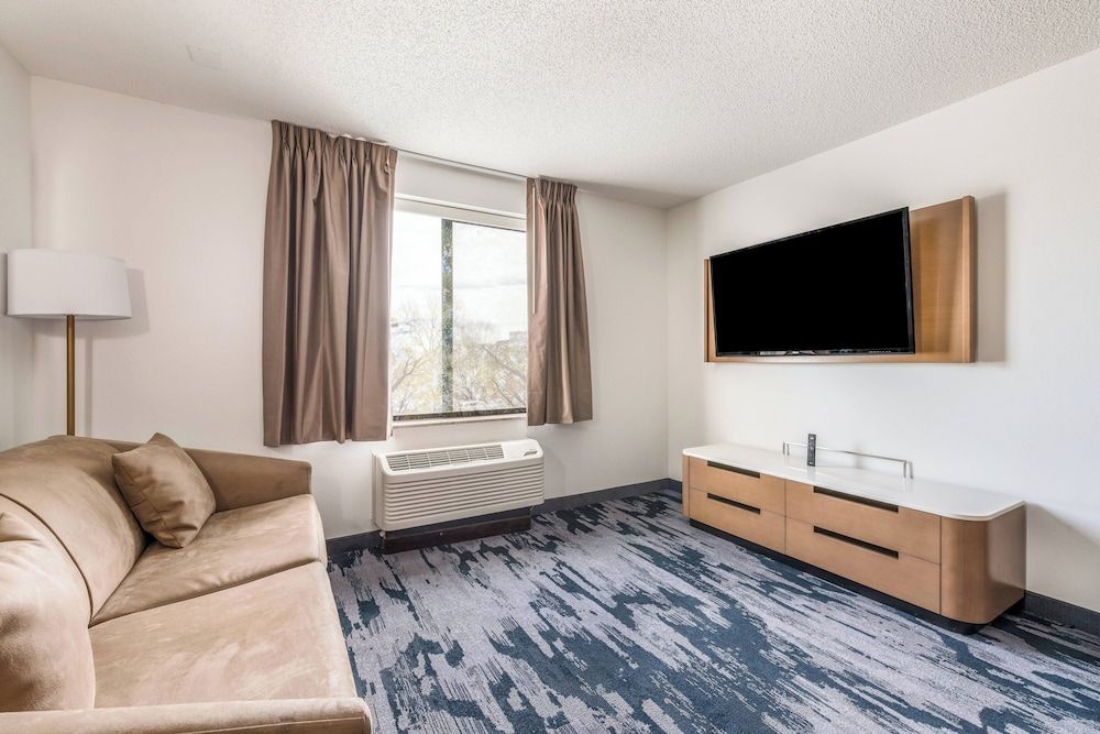 Suite, Multiple Beds