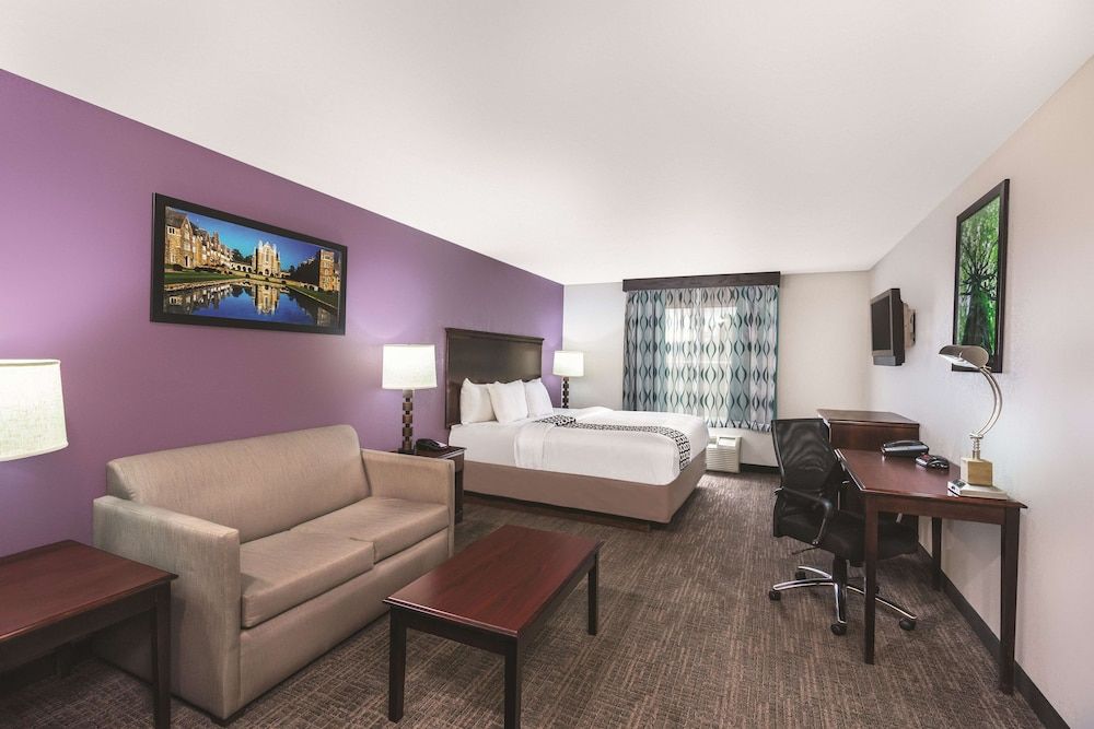 Deluxe Room, 1 King Bed, Non Smoking