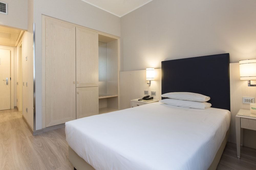 Double Room Single Use