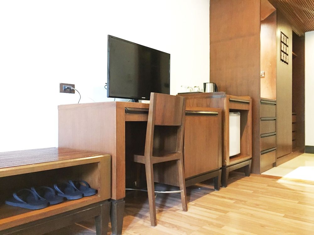 Weekender Resort Superior Room 6