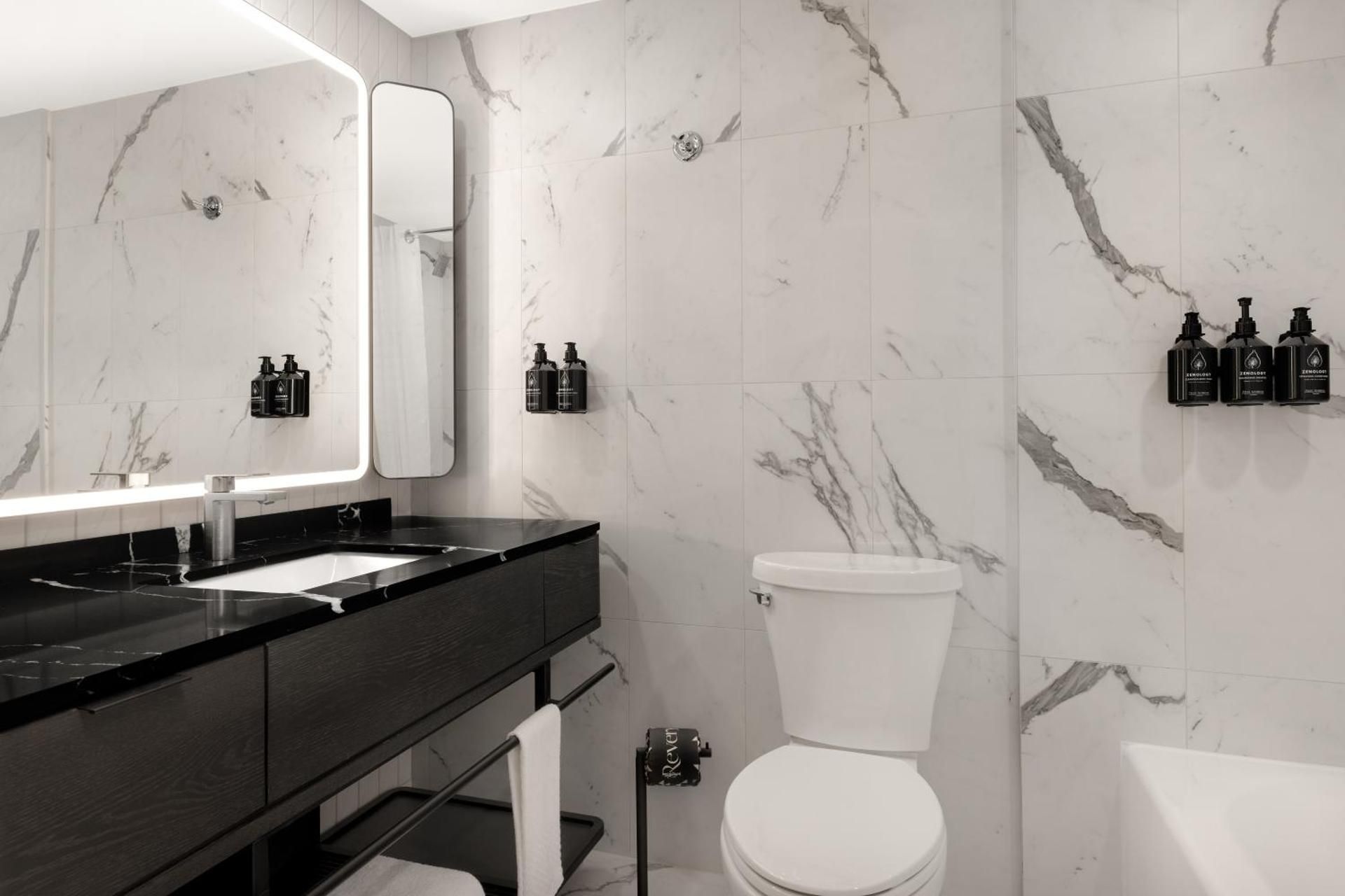 undefined Revery Toronto Downtown, Curio Collection by Hilton 8