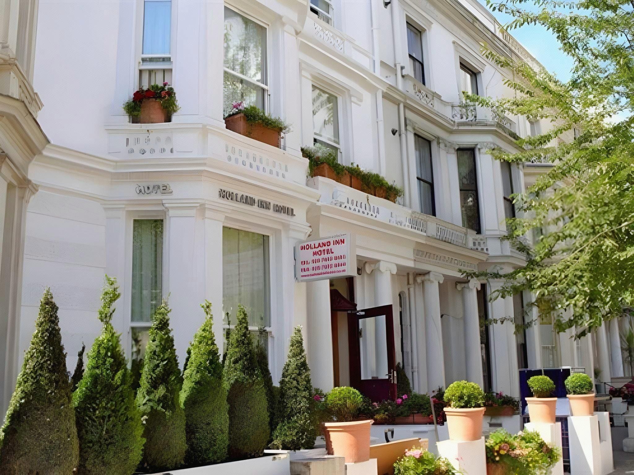 undefined Holland Inn Hotel 3