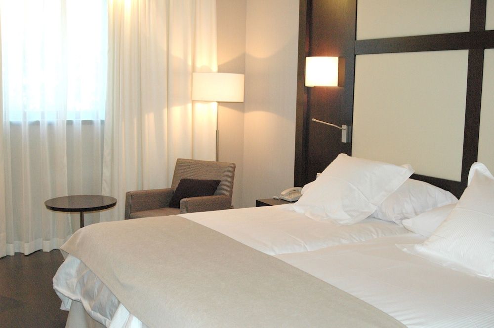 undefined Hotel Maydrit Airport 5