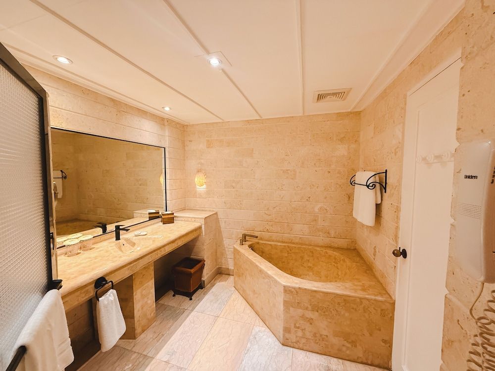 Plantation Bay Resort and Spa Special Offer Long-Stay Package: Ground-Floor Beachside Room 3