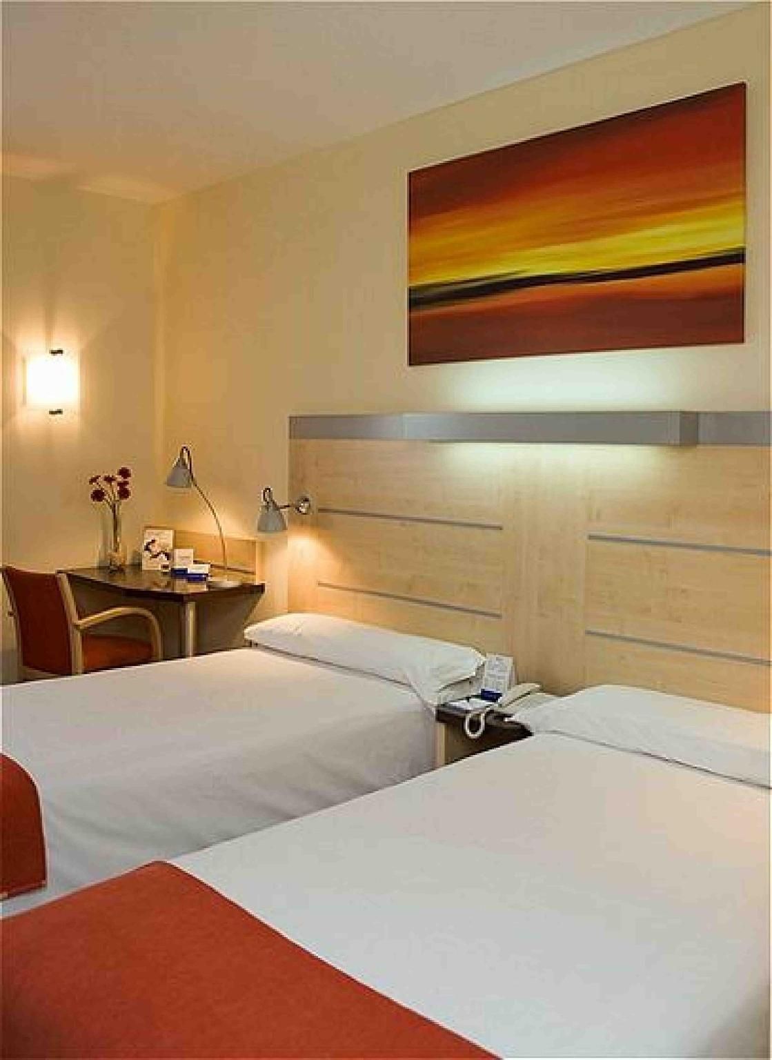 2 Bed Mobility Accessible Tub Non-smoking