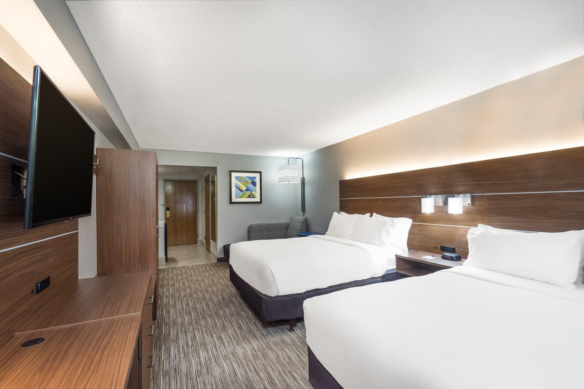 2 Bed Mobility Accessible Tub Non-smoking