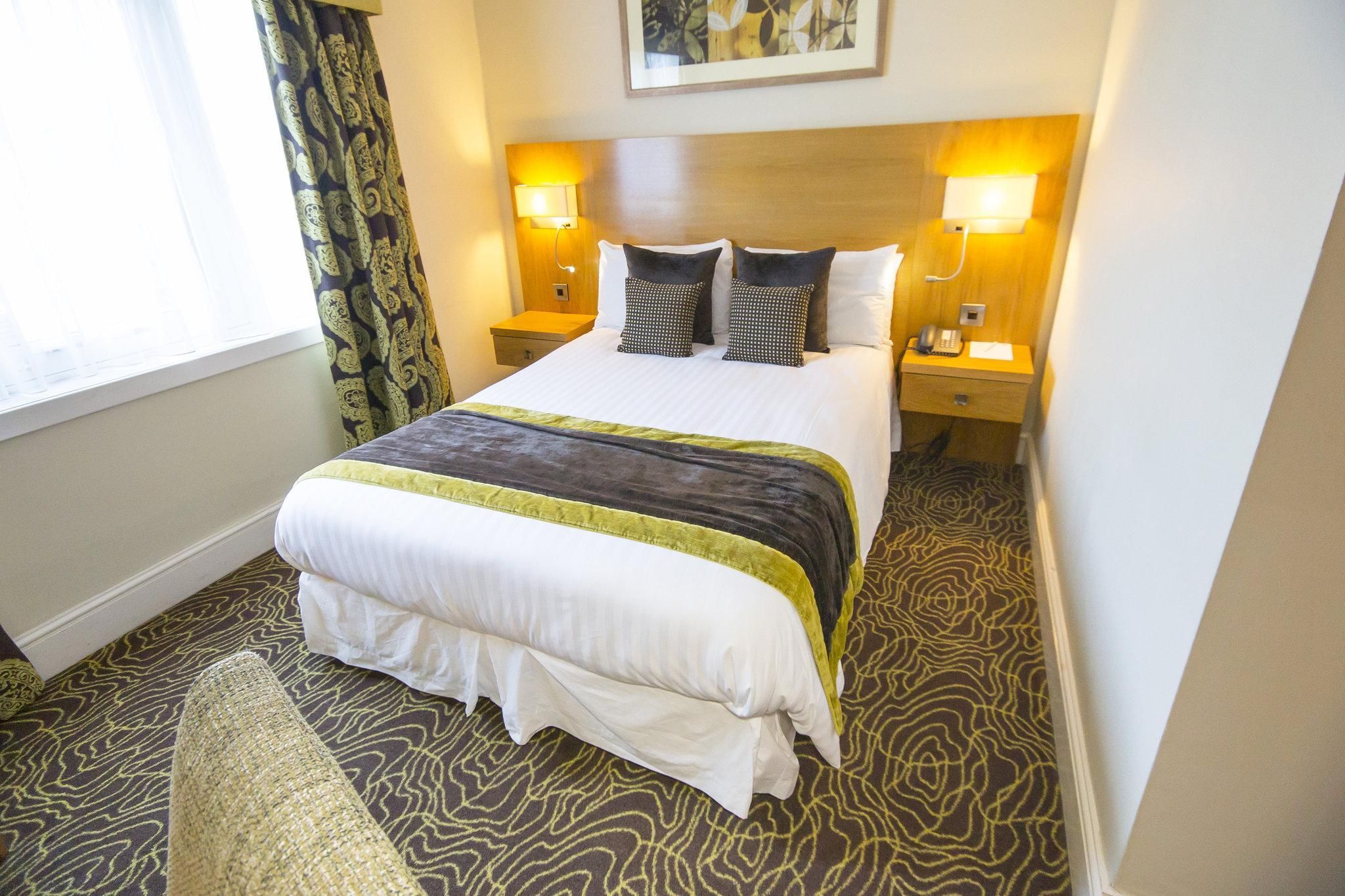 1 Double Bed Standard
