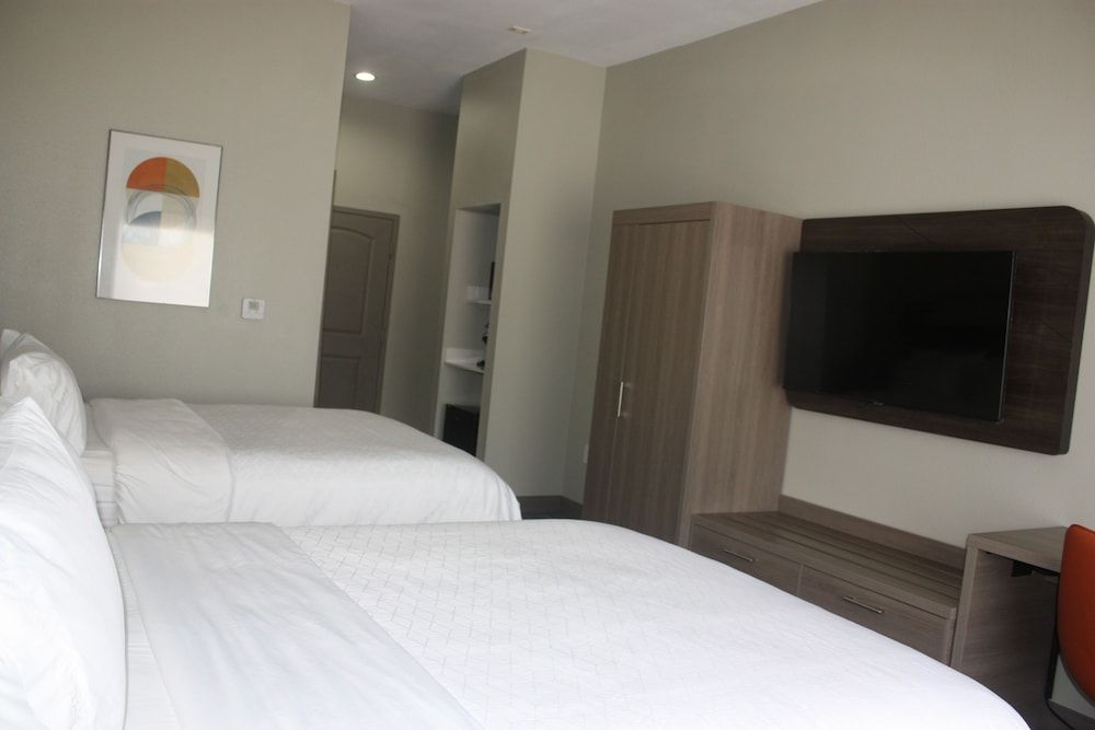 Suite, 2 Queen Beds
