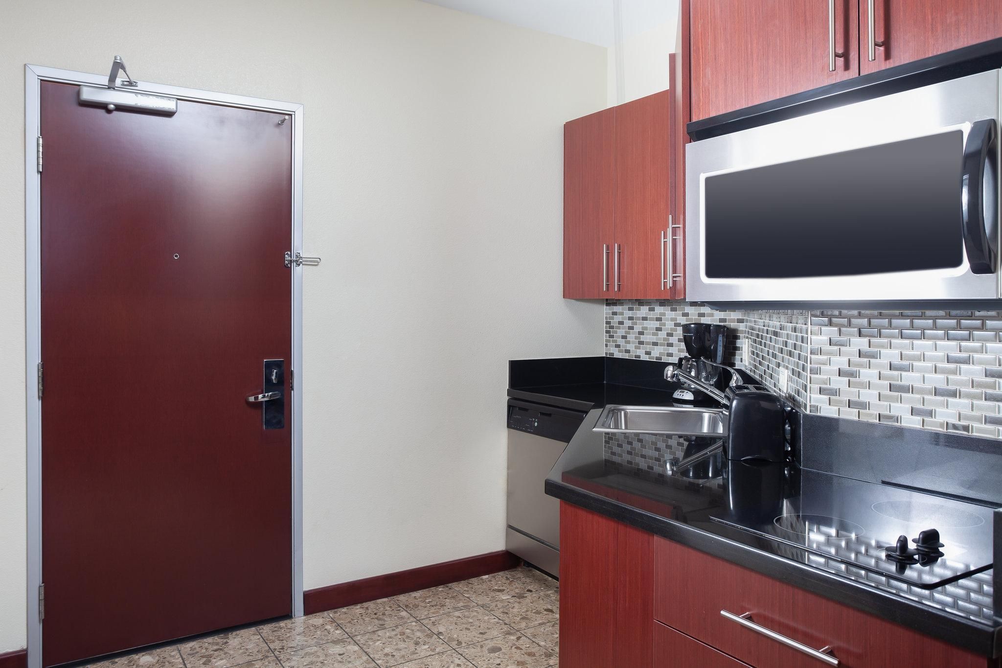 Staybridge Suites: Las Vegas - Stadium District by IHG 2 Queen Studio Suite 4